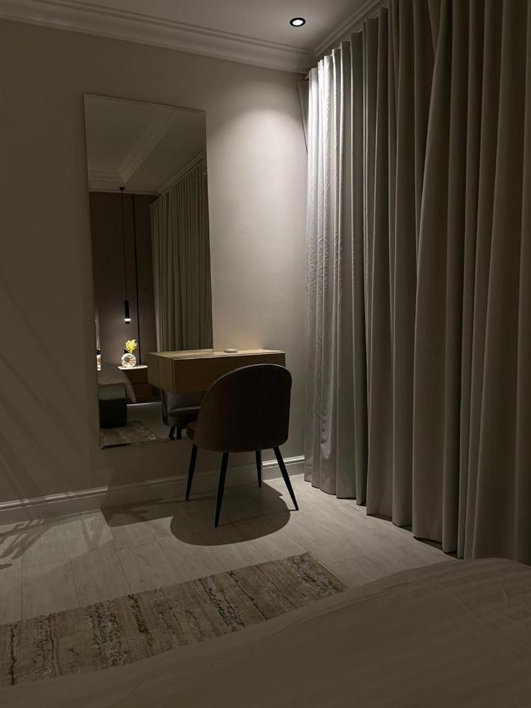Modern شقه مودرن هادئه مع اطلاله Apartment *